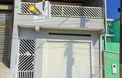 Imagem: A casa possui 2 Dormitórios, 1 Banheiro, 3 Vagas na garagem