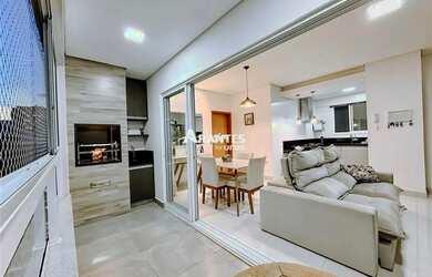 Imagem: O apartamento possui 3 Dormitórios, 2 Banheiros, 2 Vagas na