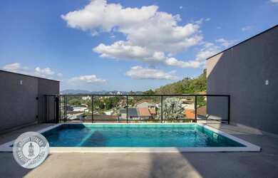 Imagem 4: VENDA - Sobrado com 3 Suítes e com piscina no bairro Velha em Blumenau