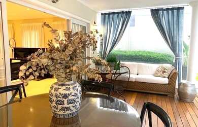 Imagem 4: Casa à venda e para alugar em Santana de Parnaíba, Alphaville, com 4...