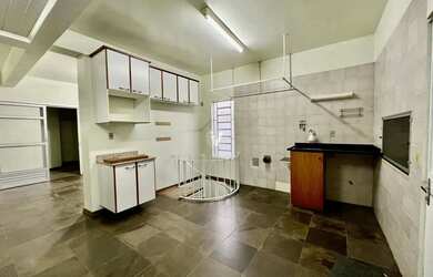 Imagem 9: Lindíssima casa sobrado em no bairro Patronato!