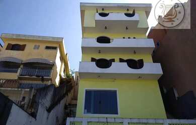 Imagem: A casa possui 3 Dormitórios, 5 Banheiros, 5 Vagas na garagem