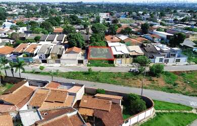 Imagem: O terreno possui 413m² de Área e está localizado em Parque