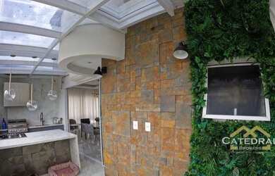 Imagem: O apartamento possui 4 Dormitórios, 4 Banheiros, 4 Vagas na