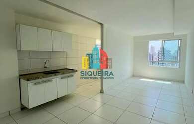 Imagem: O apartamento possui 3 Dormitórios, 1 Banheiro, 2 Vagas na