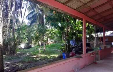 Imagem: A casa possui 1 Dormitório, 1 Banheiro, 5 Vagas na garagem