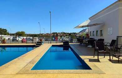 Imagem: O apartamento possui 2 Dormitórios, 1 Banheiro, 1 Vaga na garagem