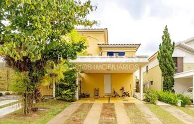 Imagem: A casa em condomínio possui 3 Dormitórios, 4 Banheiros, 2