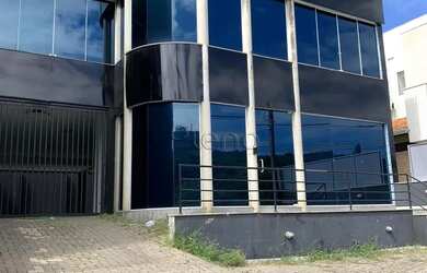 Imagem: O depósito possui 5 Vagas na garagem e 600m² de Área e está