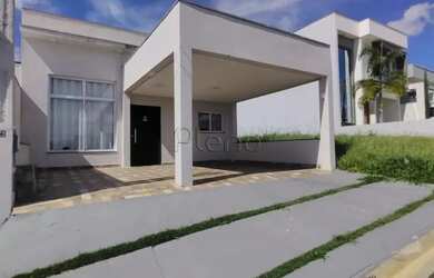 Imagem: A casa em condomínio possui 3 Dormitórios, 2 Banheiros, 3