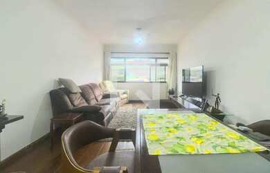 Imagem: A casa possui 3 Dormitórios, 4 Banheiros, 5 Vagas na garagem