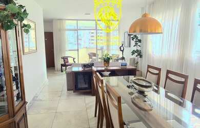 Imagem: O apartamento possui 4 Dormitórios, 4 Banheiros, 3 Vagas na