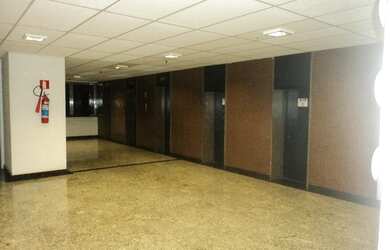 Imagem: O depósito possui 1 Vaga na garagem, 30m² de Área e está