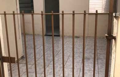 Imagem: A casa possui 1 Dormitório, 1 Banheiro e 30m² de Área e está