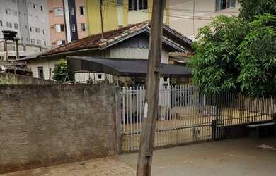 Imagem: O terreno possui 10m² de Área e está localizado em Zona