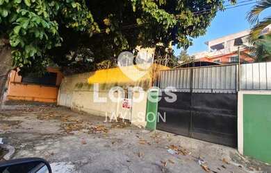 Imagem: O terreno à venda possui e está localizado em Ramos, Rio