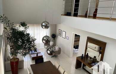 Imagem: A casa em condomínio possui 4 Dormitórios, 5 Banheiros, 4