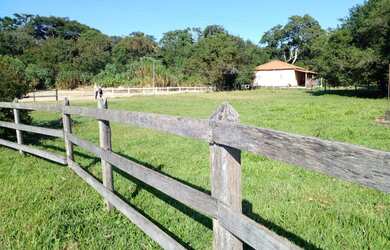 Imagem 1: Lote/Terreno para venda com 1600 metros quadrados em Piranguinho - MG