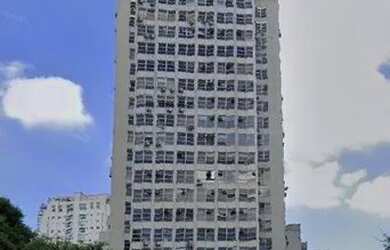 Imagem: O depósito possui 4 Vagas na garagem, 464m² de Área e está