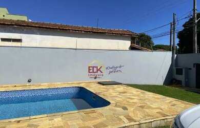 Imagem 2: Casa com piscina - venda por R$ 590.000 ou aluguel por R$ 3.150/mês -...