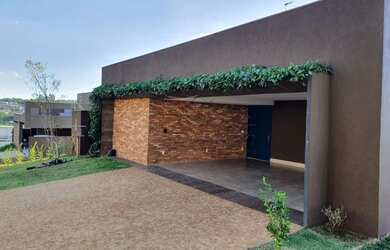 Imagem: A casa em condomínio possui 3 Dormitórios, 5 Banheiros, 5