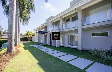 Imagem: A casa à venda possui 4 Dormitórios, 5 Banheiros, 5 Vagas