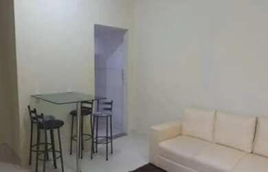 Imagem: O apartamento possui 3 Dormitórios, 1 Banheiro, 1 Vaga na garagem