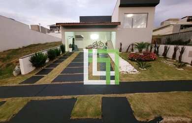 Imagem: A casa em condomínio possui 3 Dormitórios, 2 Banheiros, 2