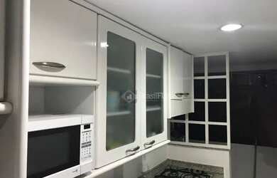 Imagem: O studio possui 1 Dormitório, 1 Banheiro, 1 Vaga na garagem