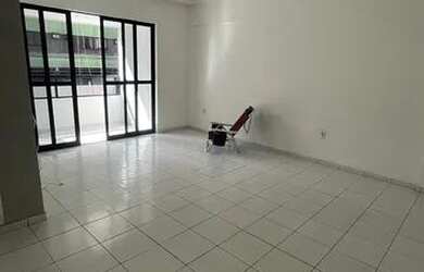 Imagem: O apartamento possui 3 Dormitórios, 3 Banheiros, 2 Vagas na