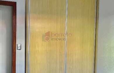 Imagem 16: Casa Padrão em Jundiaí. Churrasqueira, Lareira, 4 Vagas na garageme3...