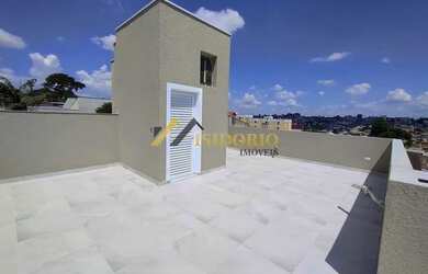 Imagem: A casa possui 3 Dormitórios, 3 Banheiros, 2 Vagas na garagem