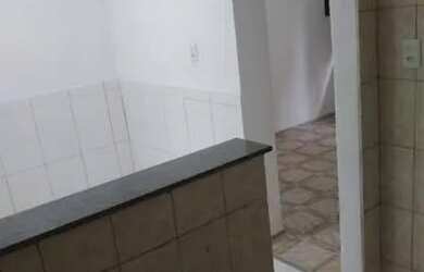 Imagem: A casa possui 2 Dormitórios, 1 Banheiro, 5 Vagas na garagem