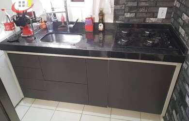 Imagem: O apartamento possui 2 Dormitórios, 1 Banheiro, 2 Vagas na