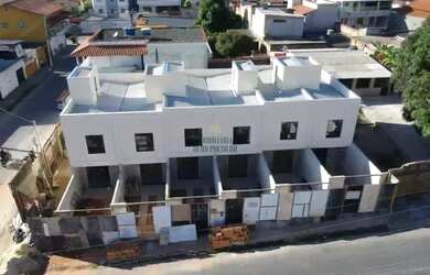 Imagem: A casa possui 2 Dormitórios, 1 Banheiro, 1 Vaga na garagem