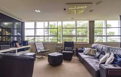 Imagem: O apartamento possui 3 Dormitórios, 4 Banheiros, 1 Vaga na