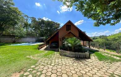 Imagem: A fazenda possui 15.000m² de Área e está localizado em Bonfim