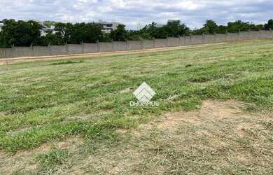 Imagem: O terreno possui 360m² de Área e está localizado em Brasil