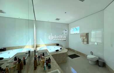 Imagem 16: Casa disponível para venda no bairro Cidade Jardim em Uberlândia MG