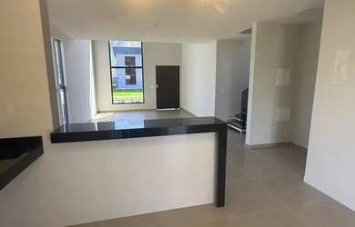 Imagem 9: Ótima casa duplex no Condomínio Solaris de 4 quartos