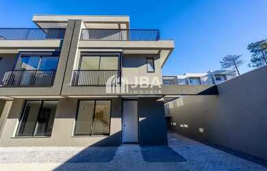 Imagem: A casa em condomínio possui 3 Dormitórios, 3 Banheiros, 2