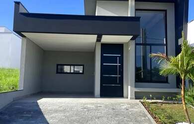 Imagem: A casa em condomínio possui 3 Dormitórios, 2 Banheiros, 2