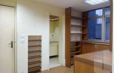 Imagem 5: Sala Comercial com divisórias, em região nobre de Higienópolis
