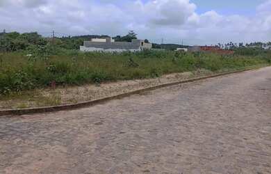 Imagem: O terreno possui 160m² de Área e está localizado em América