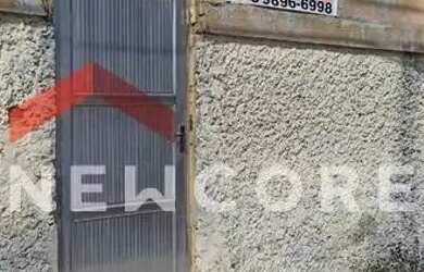 Imagem: A casa possui 3 Dormitórios, 2 Banheiros, 1 Vaga na garagem