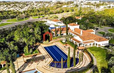 Imagem: O terreno possui 330m² de Área e está localizado em Querência