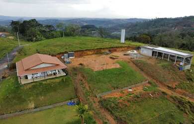 Imagem: O terreno possui 500m² de Área e está localizado em Portão