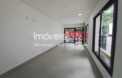 Imagem: O depósito possui 2 Vagas na garagem, 150m² de Área e está