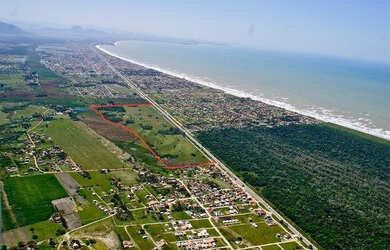 Imagem: O terreno possui 1000m² de Área e está localizado em Unamar