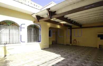 Imagem: A casa possui 3 Dormitórios, 3 Banheiros, 3 Vagas na garagem